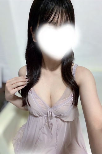 小春ここな